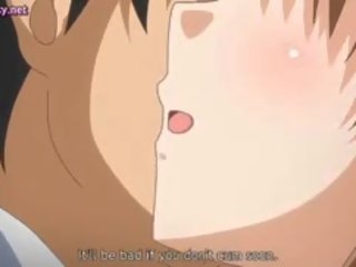Adoleshent anime vajzë e pacipë me rreth cica