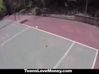 Teenslovemoney - tennis samtale jente fucks til kontanter